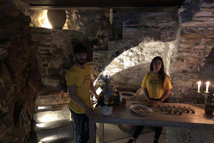 (Oliveti Aperti 
L’esordio è un successo)