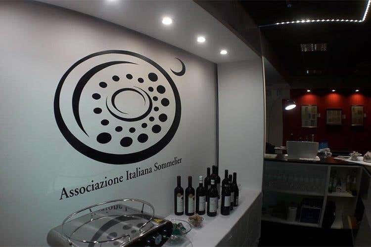 Oltre 500 sommelier Ais a Vinitaly 
Una squadra al servizio del vino