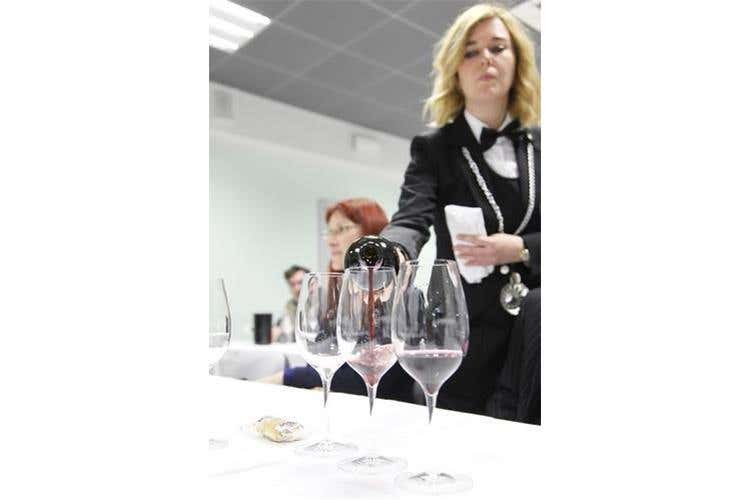 Oltre 500 sommelier Ais a Vinitaly 
Una squadra al servizio del vino