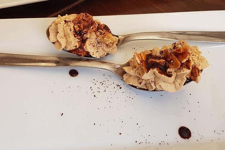 Mousse di ricotta (Osteria Botteghe Antiche 
Creatività, gusto, territorio ed economia)