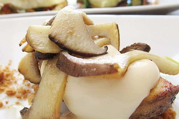 Patate sotto la cenere (Osteria Botteghe Antiche 
Creatività, gusto, territorio ed economia)