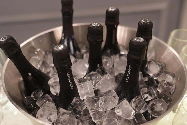 (Ostriche e vini siciliani 
Abbinamenti inaspettati ma ben riusciti)