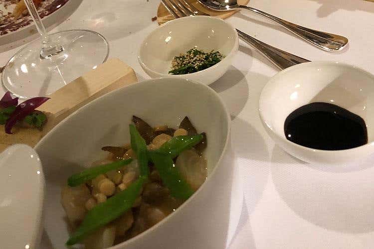 Classica finanziera, crostino di fegatini, zampa fritta, riduzione di aceto balsamico ed erbe (Paolo Griffa si mette alla prova 
Il salto di qualità al Royal di Courmayeur)