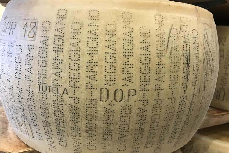 (Parmigiano Reggiano Dop 
La formula del Caseificio Bertinelli)