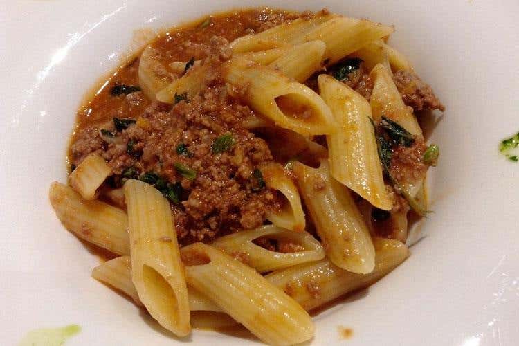 Pasta al ragù d’agnello - Officina dei Sapori (Pasta al ragù 
La semplicità di un piatto immortale)