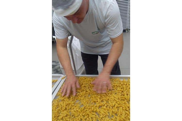 (Pasta, farina e snack Legù 
Solo a base di legumi)