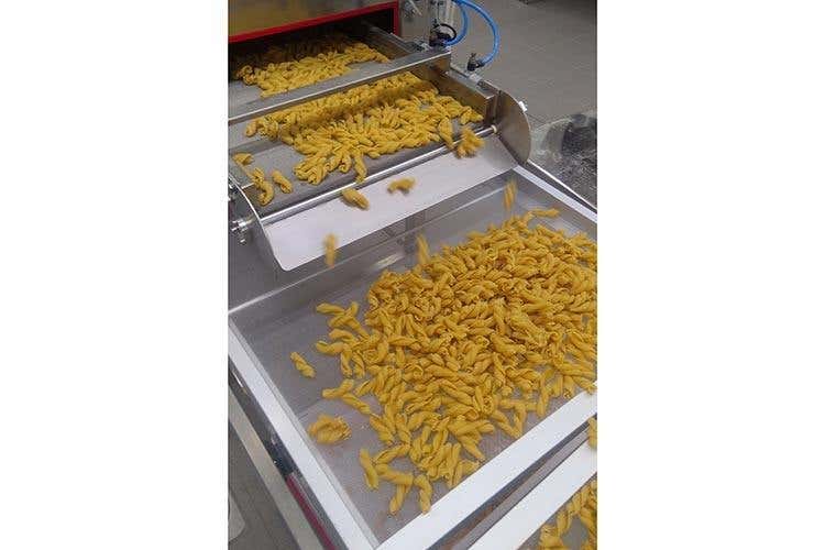 (Pasta, farina e snack Legù 
Solo a base di legumi)