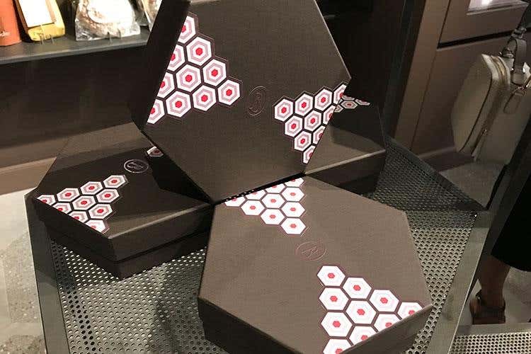 (Pasticceria Besuschio si rinnova 
La sesta generazione entra in laboratorio)