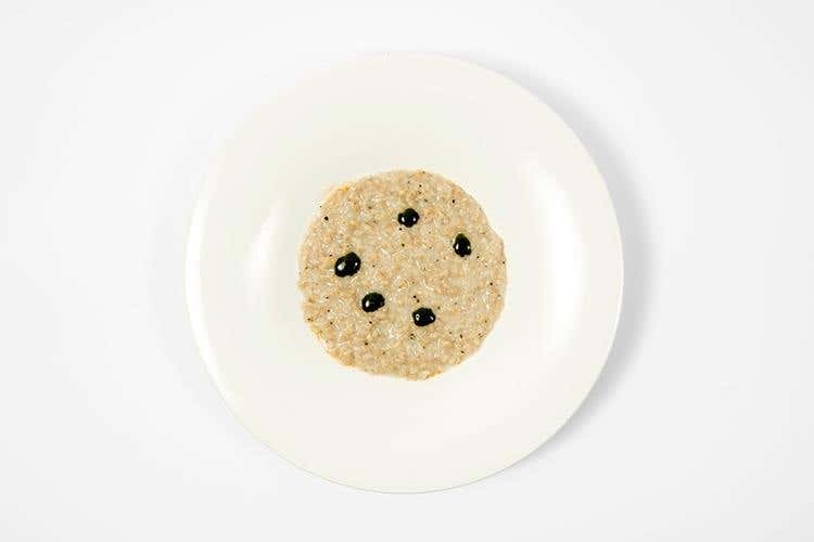 Frascarelli di saragolla, pepe, riduzione d'alloro e coratella (Per Mattia Spadone 
l'alta cucina parte dall'orto di casa)