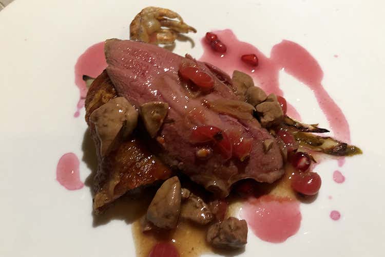 Piccione glassato al forno con salsa al ribes rosso e foie gras (Il pesce d'inverno in tavola da Franco Mare