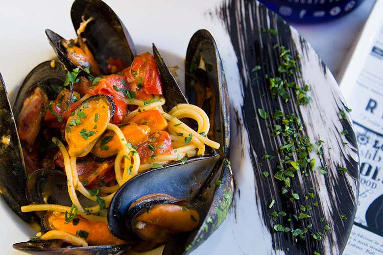 (Il pesce di The Fisherman Burger 
Un viaggio dalla Puglia agli Usa)