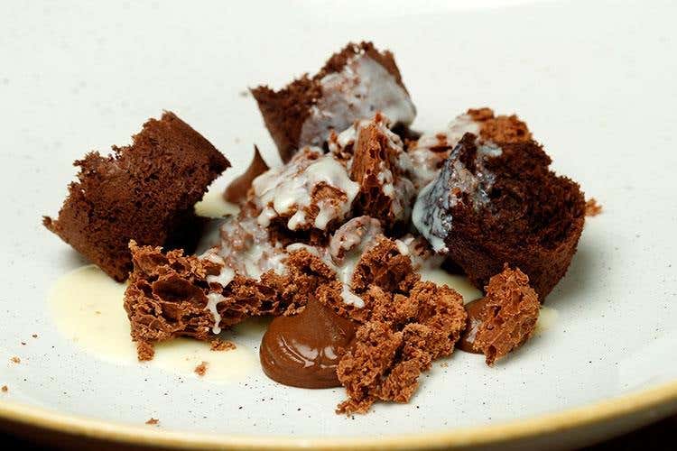 (Piatti mediterranei e sonorità jazz 
all'Elegance Cafè di Roma Ostiense)