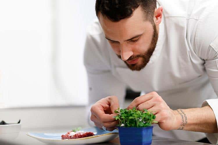 Gabriele Cordaro (Piatti mediterranei e sonorità jazz 
all'Elegance Cafè di Roma Ostiense)