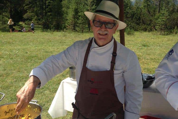Sergio Mei - Pic-nic gourmet tra le Dolomiti 
Ai fornelli 11 cuochi d’eccezione