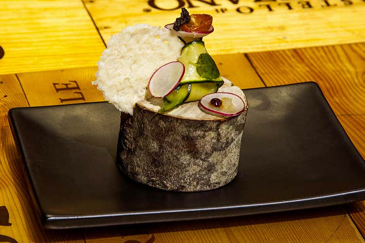 (La pizza a Milano 
Quella di Samuelli è biscottata)