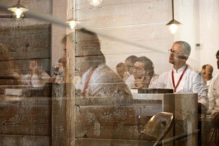 (Pizza in continua evoluzione 
tra qualità, gusto e digeribilità)