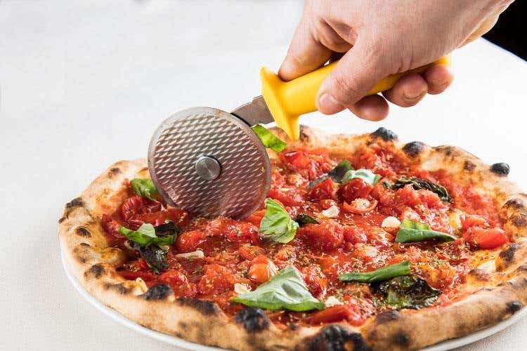 Pizza social alla Triennale di Milano Amicizia e abbinamenti gourmet