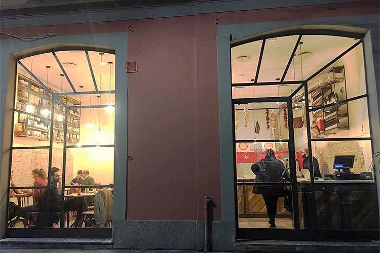 Pizzium porta la genuinità a Milano 
Pizze regionali, tradizione e qualità