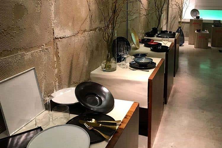 Porcellane e vetreria a Milano L'ospitalità secondo Ros al FuoriSalone
