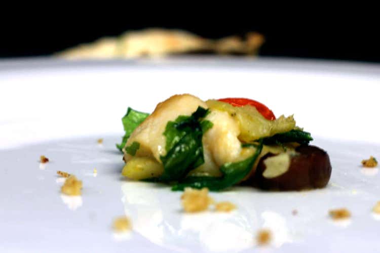 Capasanta ai funghi porcini (Il Porticciolo di Cupra Marittima 
Chalet di mare con Maurizio Digiuni)