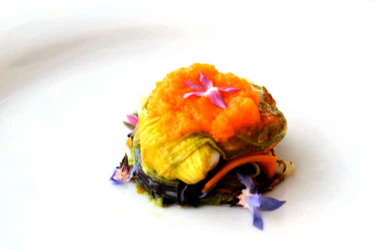 Tortino di pesce floreale (Il Porticciolo di Cupra Marittima 
Chalet di mare con Maurizio Digiuni)