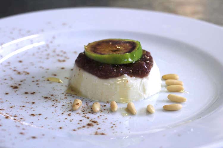 Bavarese di gorgonzola e fichi (Il Porticciolo di Cupra Marittima 
Chalet di mare con Maurizio Digiuni)