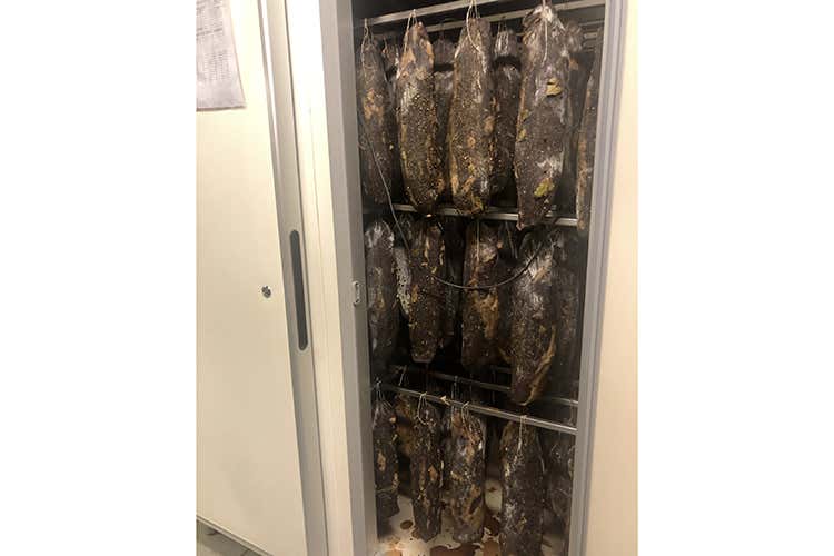 (Prodotti tipici, tecniche dal mondo 
Il segreto di Masanti a Il Cantinone)