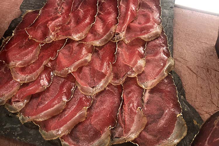 (Prodotti tipici, tecniche dal mondo 
Il segreto di Masanti a Il Cantinone)