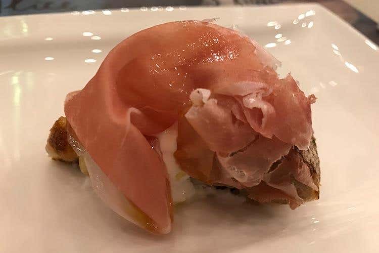 La nuova fiore (Pummà porta anche a Milano 
la pizza di ricerca artigiana)