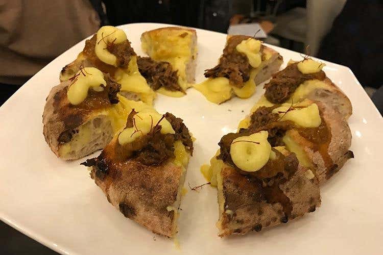La Milanese... Taaac (Pummà porta anche a Milano 
la pizza di ricerca artigiana)
