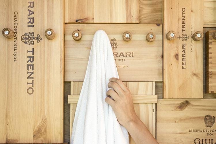 (Qc Terme Dolomiti, una nuova sauna 
in collaborazione con Cantine Ferrari)