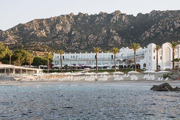 (Resort Capo Boi 
Una vacanza nel lusso a Villasimius)