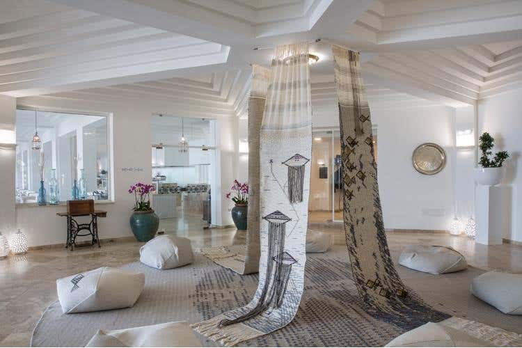 (Resort Capo Boi 
Una vacanza nel lusso a Villasimius)