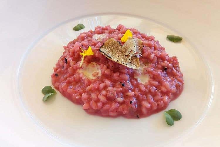 (Ristorante Acchiappagusto 
Contaminazioni di terre lontane in cucina)