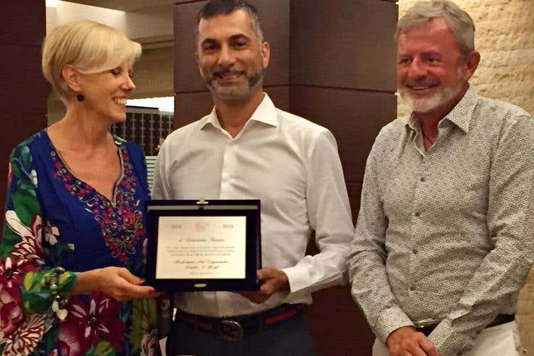 Marinella Argentieri, Domenico Giorico e Alberto Lupini (Ristoranti regionali, Carlos V Hotel 
Un successo la cena con Mauricio Marra)