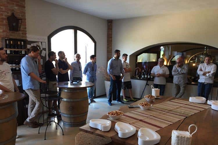 (Ristoratori milanesi ospiti in Oltrepò 
per i vini Prime Alture e la carne di Oberto
 )