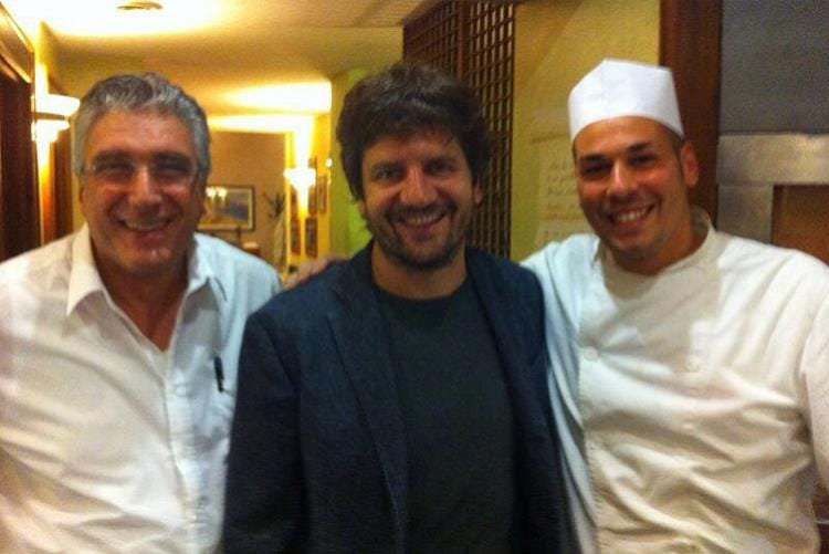 Roberto Stagnetta con Fabio De Luigi - Roberto Stagnetta e i suoi piatti romani 
Il cuoco dei vip in visita nelle Marche