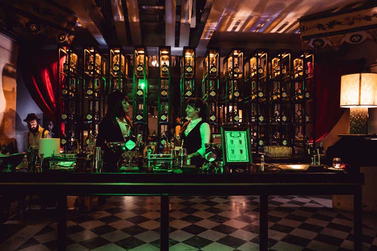 (Roma, un “temporary” hotel 
per celebrare l’Hendrick’s gin
)