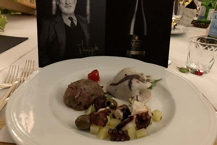 (Rosso e Bianco Baglio di Pianetto 
Eleganza francese in terra siciliana)