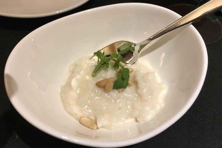 Riso, squacquerone, crescione e pinoli (S.Pellegrino Sapori Ticino 2018 
20 serate, oltre 20 stelle Michelin)