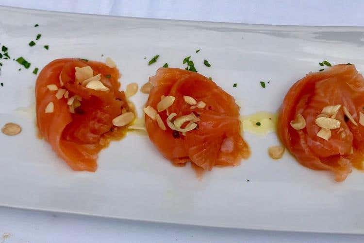 Salmone e mandorle - San Benedetto del Tronto, charme e gusto 
Da Bagni Andrea esperienza da vivere