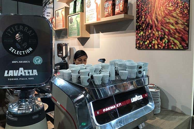 (Saper fare il caffè è un'arte 
Il Training Center Lavazza la insegna)