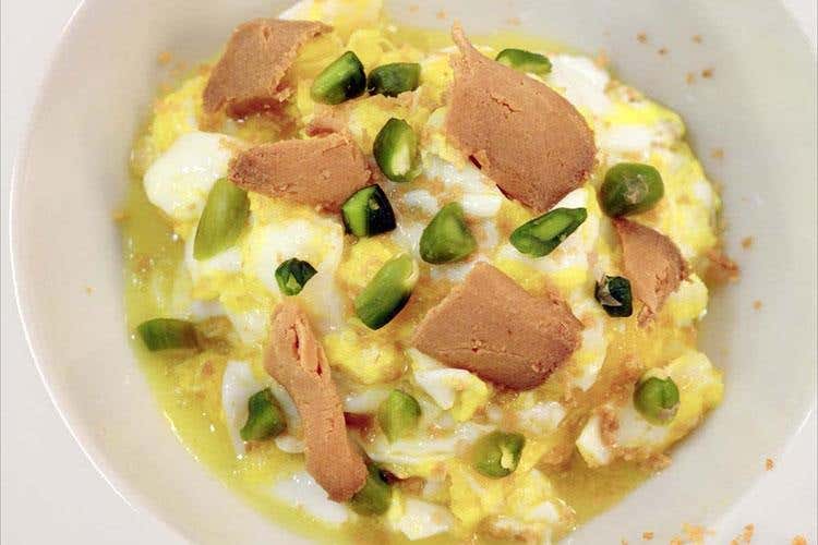 Frittatina bottarga di tonno e pistacchio di Bronte - Semplicità, impegno e buona cucina 
Ci si sente in famiglia da Biancomangiare