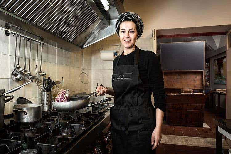 Maria Andolfo - Semplicità, impegno e buona cucina 
Ci si sente in famiglia da Biancomangiare
