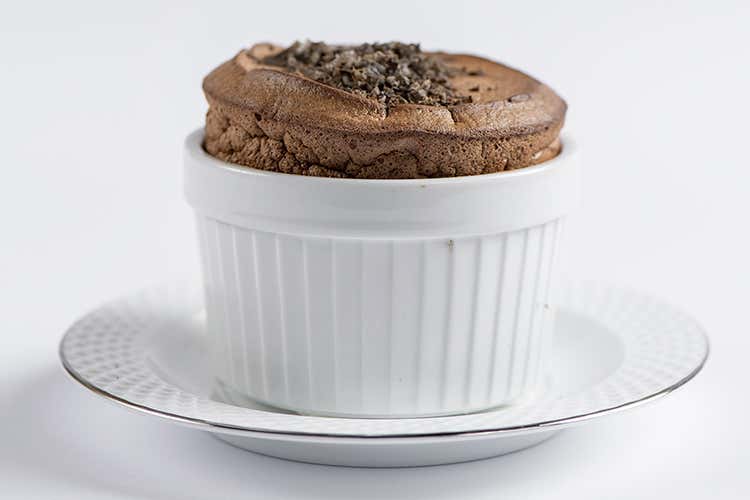 Soufflè cioccolato e Lagavulin - Mauro Uliassi (Senigallia, a Meet in cucina 2019 
vincono ancora le Marche)