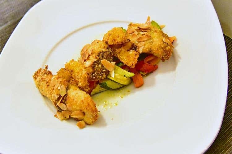 Ombrina in crosta di mandorle all'arancia (Sesto Canto 
Cucina gourmet, porzioni abbondanti)