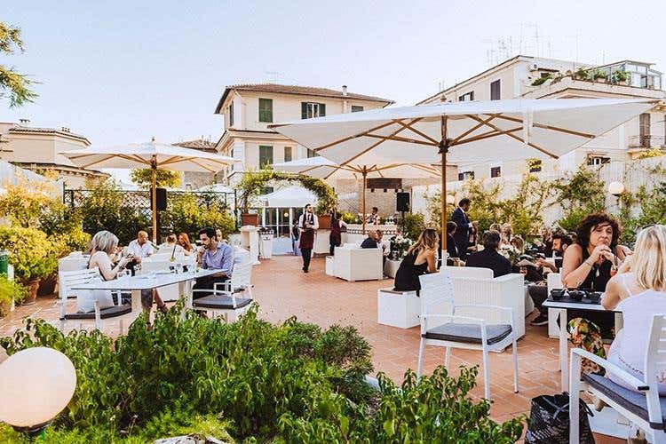 (Shg Hotel Portamaggiore 
Nuova terrazza per godersi Roma)
