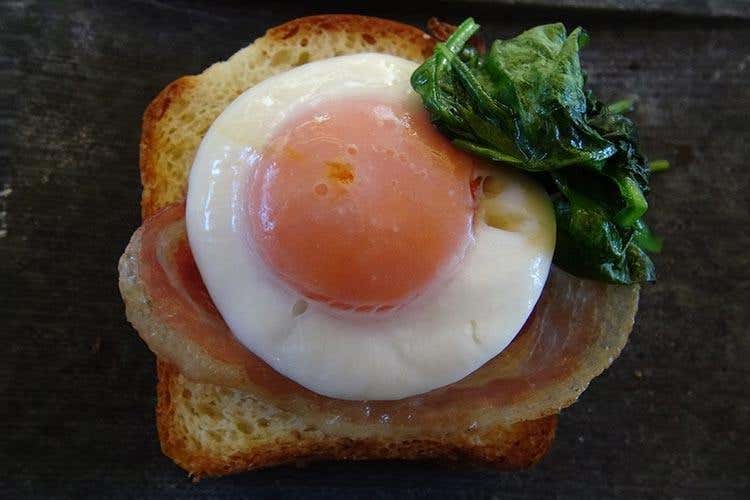 Il piatto dei padroni di casa, Gianni Tarabini e Franco Aliberti (Si festeggia il Bitto a La Fiorida 
Vince la sinergia tra cuochi e produttori)