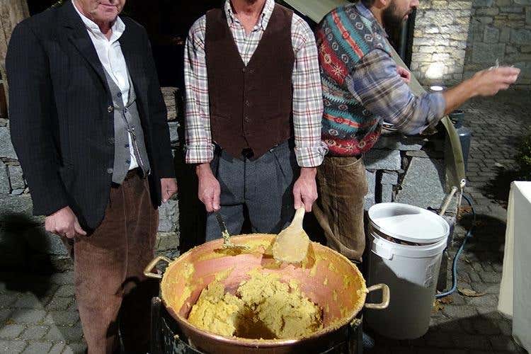 (Si festeggia il Bitto a La Fiorida 
Vince la sinergia tra cuochi e produttori)