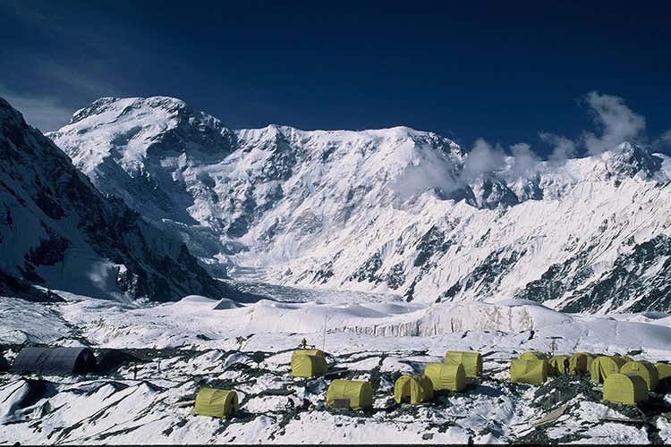 Verso il campo base del Pik Pobeda in Kirghizstan (Slow, consapevole e... a piedi Verso la rivoluzione del turismo